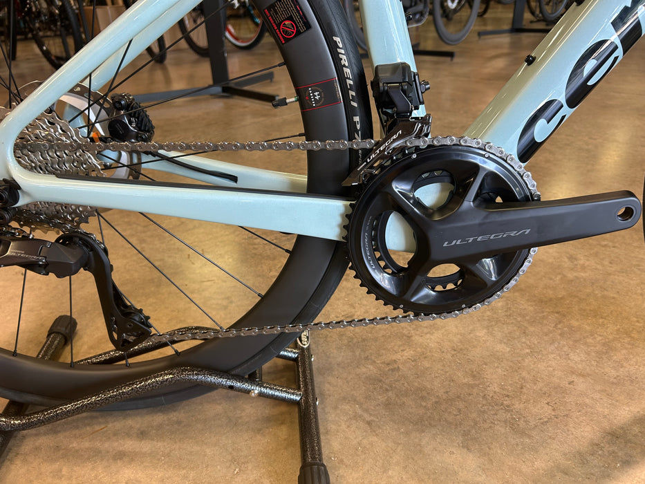 2023 Cervelo Caledonia 5 Shimano Ultegra Di2 12 Speed Reserve 40/44