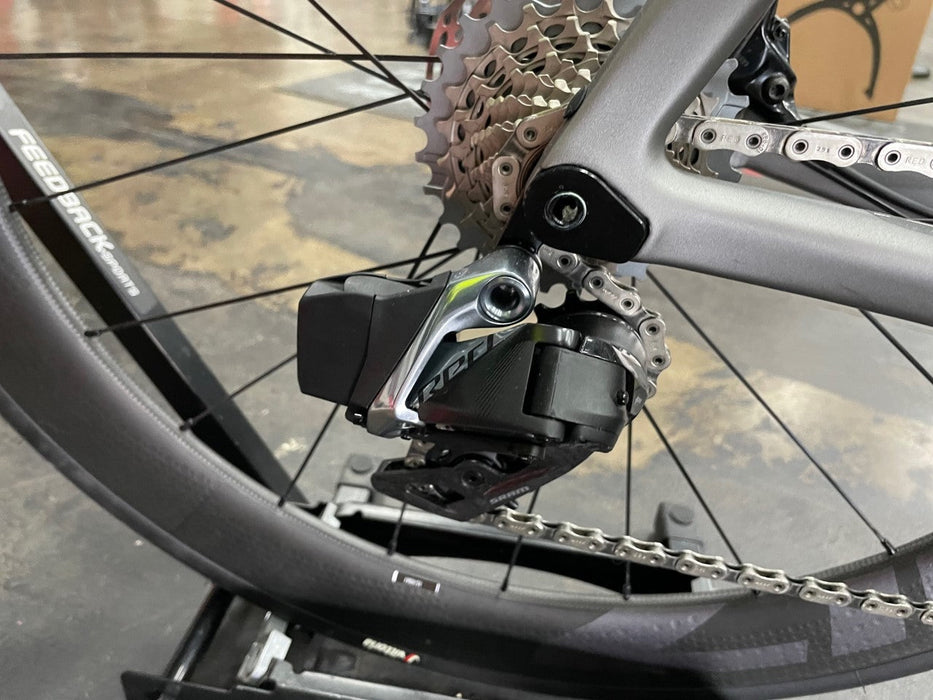 Argon 18 E-118 Tri+ Disc SRAM Red eTap AXS / Zipp 404 Firecrest - Black Frozen To Grey Matte 2023