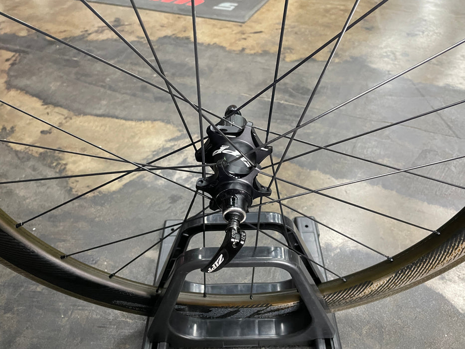 Zipp 404 NSW Carbon Tubeless Rim Brake Wheelset - Demo