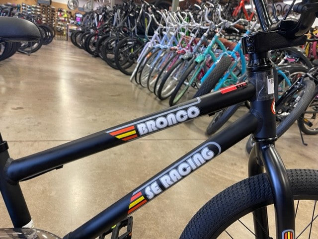 SE Bikes Bronco 20" - Matte Black